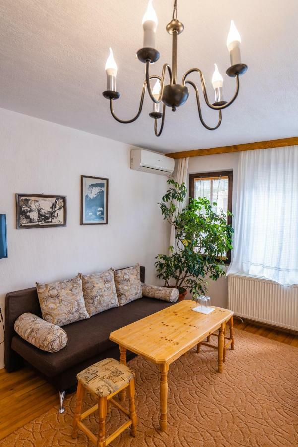 Toni'S Guest House Melnik  Eksteriør billede