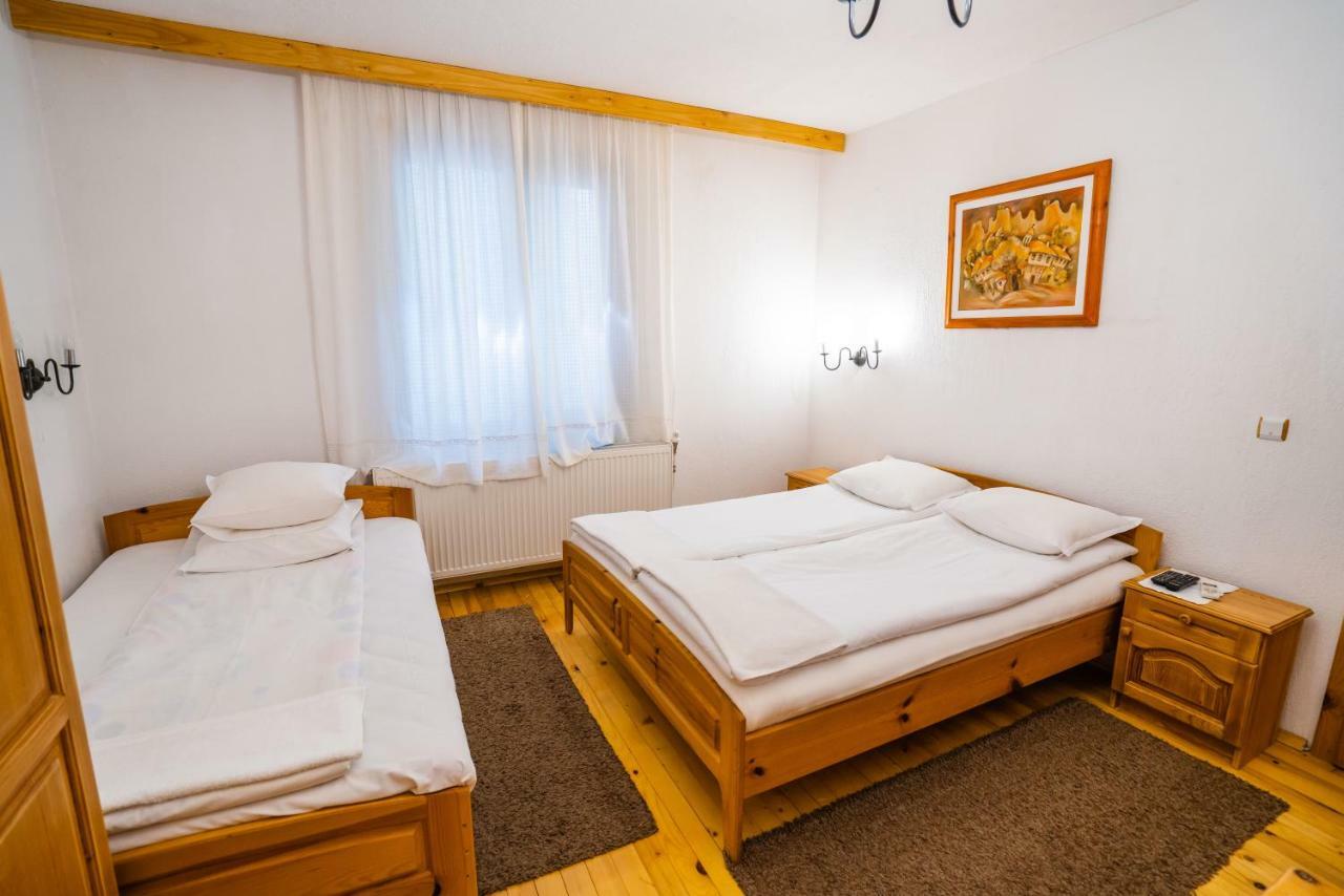 Toni'S Guest House Melnik  Eksteriør billede